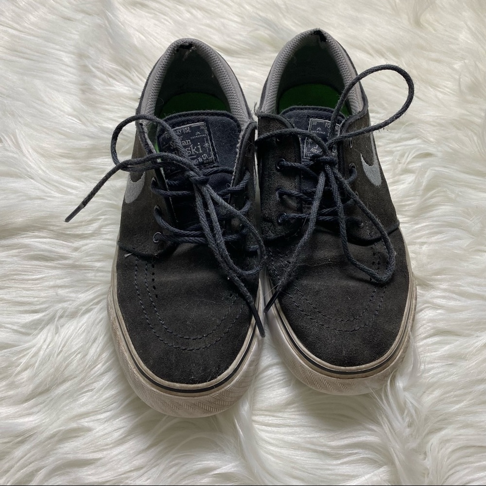 Nike Janoski
